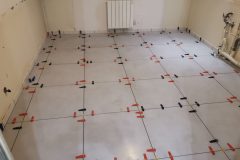 Pose d'un carrelage dans une cuisine